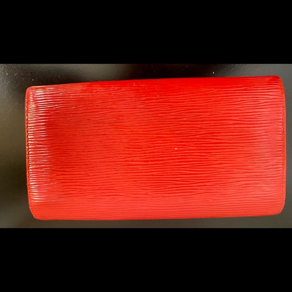 Red Louis Vuitton wallet - Picture 4 of 4